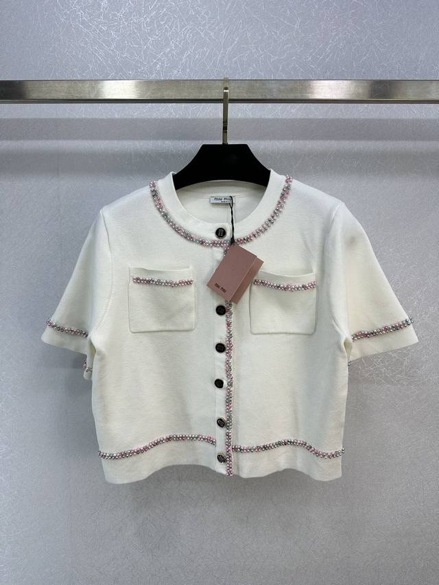 Miumi*春夏新款针织上衣 短款设计超级显身材 重工珠片元素精致又华丽 1色3码sml